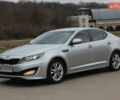 Серый Киа K5, объемом двигателя 2 л и пробегом 220 тыс. км за 9999 $, фото 1 на Automoto.ua
