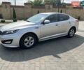 Серый Киа K5, объемом двигателя 2 л и пробегом 190 тыс. км за 9500 $, фото 7 на Automoto.ua