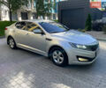 Серый Киа K5, объемом двигателя 2 л и пробегом 230 тыс. км за 6500 $, фото 7 на Automoto.ua