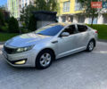 Серый Киа K5, объемом двигателя 2 л и пробегом 230 тыс. км за 6500 $, фото 1 на Automoto.ua