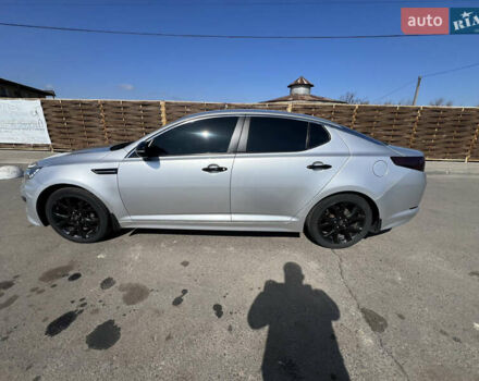 Серый Киа K5, объемом двигателя 2 л и пробегом 248 тыс. км за 9500 $, фото 17 на Automoto.ua