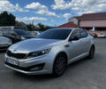 Серый Киа K5, объемом двигателя 2 л и пробегом 185 тыс. км за 7300 $, фото 1 на Automoto.ua