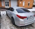 Сірий Кіа K5, об'ємом двигуна 2 л та пробігом 235 тис. км за 9999 $, фото 2 на Automoto.ua