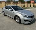 Серый Киа K5, объемом двигателя 2 л и пробегом 190 тыс. км за 9500 $, фото 18 на Automoto.ua