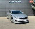 Серый Киа K5, объемом двигателя 2 л и пробегом 194 тыс. км за 7800 $, фото 1 на Automoto.ua
