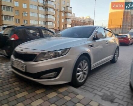 Серый Киа K5, объемом двигателя 2 л и пробегом 420 тыс. км за 9500 $, фото 7 на Automoto.ua