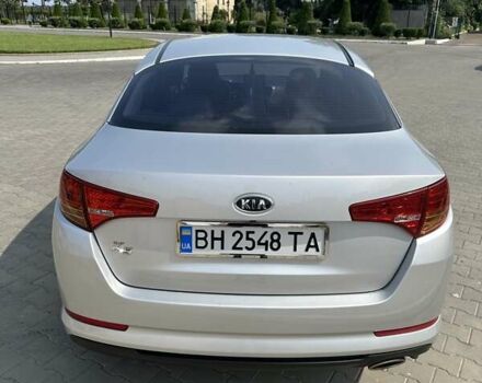 Серый Киа K5, объемом двигателя 2 л и пробегом 190 тыс. км за 9500 $, фото 13 на Automoto.ua