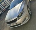 Серый Киа K5, объемом двигателя 2 л и пробегом 280 тыс. км за 6800 $, фото 4 на Automoto.ua