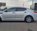 Серый Киа K5, объемом двигателя 2 л и пробегом 316 тыс. км за 7700 $, фото 3 на Automoto.ua