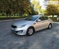 Сірий Кіа K5, об'ємом двигуна 2 л та пробігом 150 тис. км за 8500 $, фото 1 на Automoto.ua