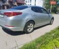 Серый Киа K5, объемом двигателя 2 л и пробегом 129 тыс. км за 5450 $, фото 3 на Automoto.ua
