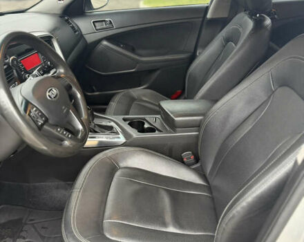 Сірий Кіа K5, об'ємом двигуна 2 л та пробігом 230 тис. км за 7999 $, фото 6 на Automoto.ua