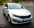Серый Киа K5, объемом двигателя 2 л и пробегом 170 тыс. км за 10000 $, фото 6 на Automoto.ua