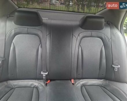 Серый Киа K5, объемом двигателя 2 л и пробегом 350 тыс. км за 7750 $, фото 10 на Automoto.ua