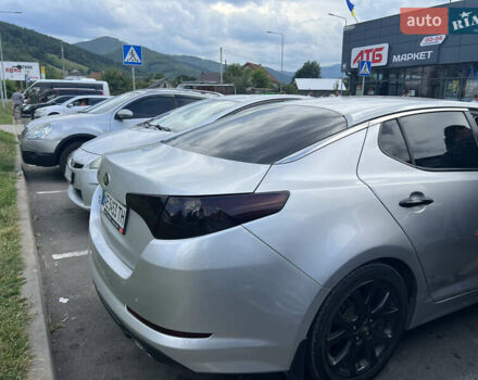 Серый Киа K5, объемом двигателя 2 л и пробегом 248 тыс. км за 9500 $, фото 2 на Automoto.ua