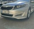 Серый Киа K5, объемом двигателя 2 л и пробегом 280 тыс. км за 6800 $, фото 5 на Automoto.ua