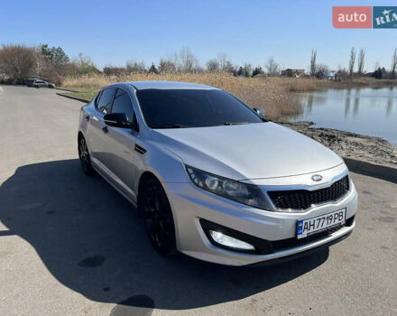 Серый Киа K5, объемом двигателя 2 л и пробегом 248 тыс. км за 9500 $, фото 7 на Automoto.ua