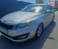 Серый Киа K5, объемом двигателя 2 л и пробегом 129 тыс. км за 5450 $, фото 1 на Automoto.ua