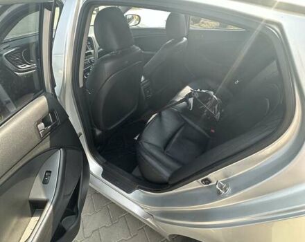 Серый Киа K5, объемом двигателя 2 л и пробегом 190 тыс. км за 9500 $, фото 22 на Automoto.ua