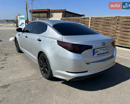 Серый Киа K5, объемом двигателя 2 л и пробегом 248 тыс. км за 9500 $, фото 14 на Automoto.ua