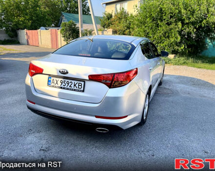Серый Киа K5, объемом двигателя 2 л и пробегом 415 тыс. км за 7100 $, фото 3 на Automoto.ua