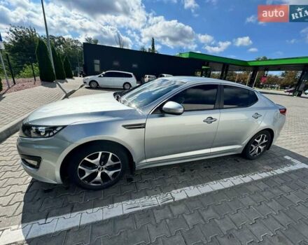 Серый Киа K5, объемом двигателя 2 л и пробегом 244 тыс. км за 7200 $, фото 21 на Automoto.ua