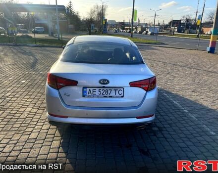 Сірий Кіа K5, об'ємом двигуна 2 л та пробігом 179 тис. км за 7200 $, фото 4 на Automoto.ua