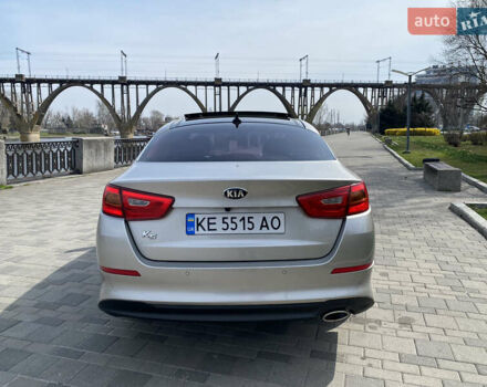 Сірий Кіа K5, об'ємом двигуна 2 л та пробігом 258 тис. км за 12200 $, фото 4 на Automoto.ua
