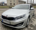 Серый Киа K5, объемом двигателя 2 л и пробегом 363 тыс. км за 7800 $, фото 3 на Automoto.ua