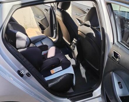Сірий Кіа K5, об'ємом двигуна 2 л та пробігом 127 тис. км за 9300 $, фото 13 на Automoto.ua