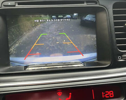 Серый Киа K5, объемом двигателя 2 л и пробегом 345 тыс. км за 8500 $, фото 9 на Automoto.ua