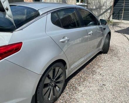 Серый Киа K5, объемом двигателя 2 л и пробегом 186 тыс. км за 8200 $, фото 2 на Automoto.ua