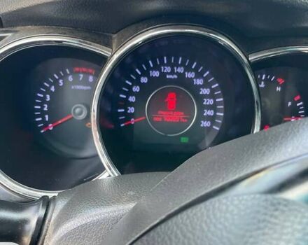 Серый Киа K5, объемом двигателя 2 л и пробегом 186 тыс. км за 8200 $, фото 5 на Automoto.ua