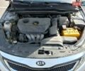 Серый Киа K5, объемом двигателя 2 л и пробегом 300 тыс. км за 8222 $, фото 12 на Automoto.ua
