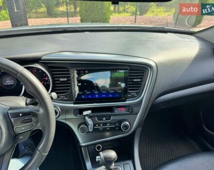 Серый Киа K5, объемом двигателя 2 л и пробегом 244 тыс. км за 7200 $, фото 17 на Automoto.ua