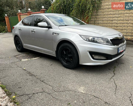 Серый Киа K5, объемом двигателя 2 л и пробегом 307 тыс. км за 8550 $, фото 9 на Automoto.ua