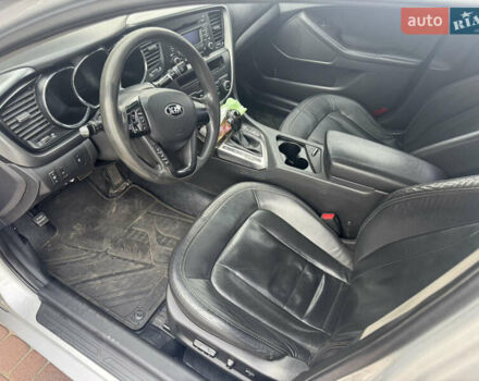 Серый Киа K5, объемом двигателя 2 л и пробегом 238 тыс. км за 6800 $, фото 4 на Automoto.ua