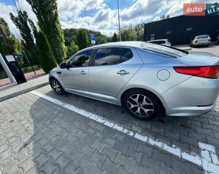 Серый Киа K5, объемом двигателя 2 л и пробегом 244 тыс. км за 7200 $, фото 29 на Automoto.ua