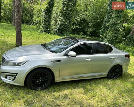 Серый Киа K5, объемом двигателя 2 л и пробегом 482 тыс. км за 8200 $, фото 3 на Automoto.ua