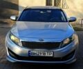 Сірий Кіа K5, об'ємом двигуна 2 л та пробігом 210 тис. км за 7700 $, фото 1 на Automoto.ua