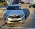 Серый Киа K5, объемом двигателя 2 л и пробегом 335 тыс. км за 8000 $, фото 9 на Automoto.ua