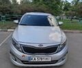 Серый Киа K5, объемом двигателя 2 л и пробегом 300 тыс. км за 8222 $, фото 4 на Automoto.ua