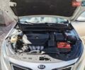 Сірий Кіа K5, об'ємом двигуна 2 л та пробігом 127 тис. км за 9300 $, фото 15 на Automoto.ua