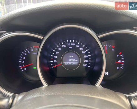 Серый Киа K5, объемом двигателя 2 л и пробегом 482 тыс. км за 8200 $, фото 15 на Automoto.ua