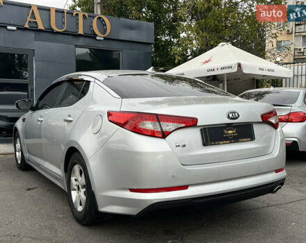 Сірий Кіа K5, об'ємом двигуна 2 л та пробігом 195 тис. км за 8200 $, фото 2 на Automoto.ua