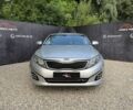 Серый Киа K5, объемом двигателя 2 л и пробегом 206 тыс. км за 8900 $, фото 2 на Automoto.ua