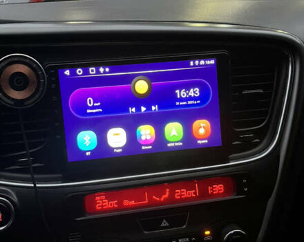 Серый Киа K5, объемом двигателя 2 л и пробегом 345 тыс. км за 8500 $, фото 12 на Automoto.ua