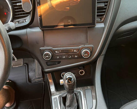Серый Киа K5, объемом двигателя 2 л и пробегом 311 тыс. км за 8700 $, фото 16 на Automoto.ua