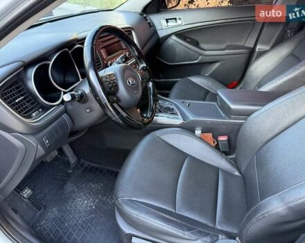 Серый Киа K5, объемом двигателя 2 л и пробегом 248 тыс. км за 9200 $, фото 11 на Automoto.ua