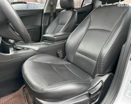 Серый Киа K5, объемом двигателя 2 л и пробегом 205 тыс. км за 10790 $, фото 19 на Automoto.ua